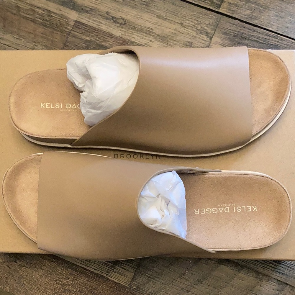Kelsi Dagger Slides